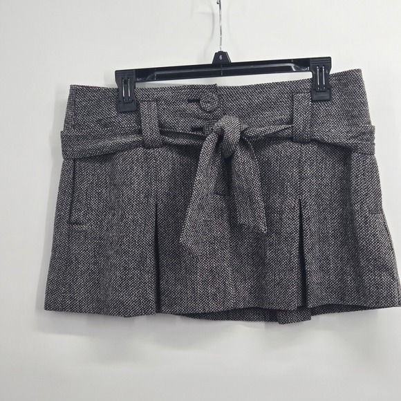 Y2K American Eagle Sz 4‎ Mini Skirt Lined Wool Blend Pleated Herringbone LowRise - Picture 1 of 9